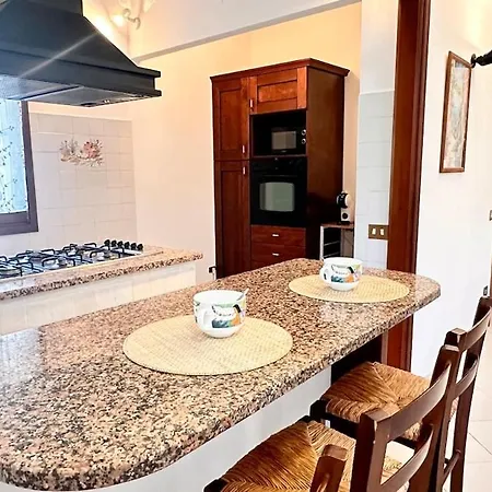 Relax Among The Olive Trees And The Sea Casa de Férias